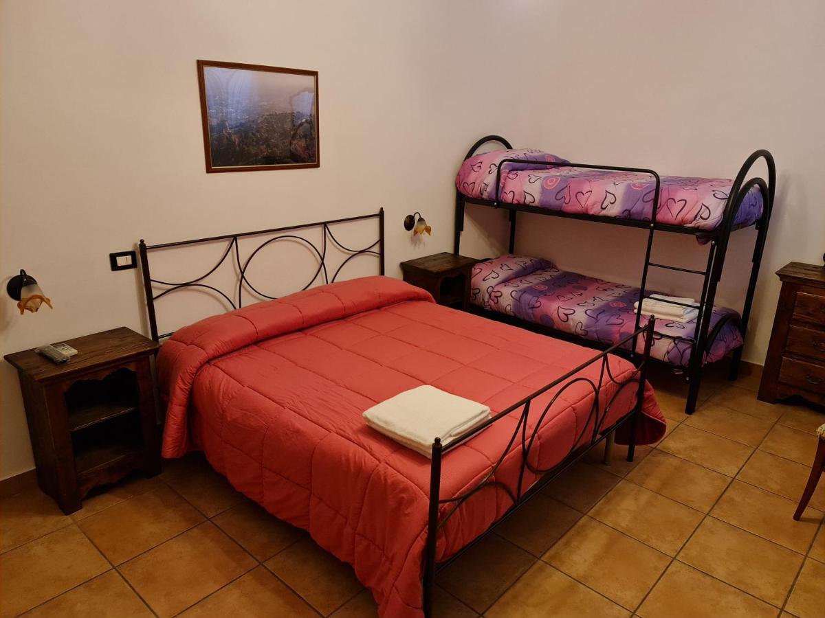Casale Rurale Bed & Breakfast San Marco Evangelista ภายนอก รูปภาพ